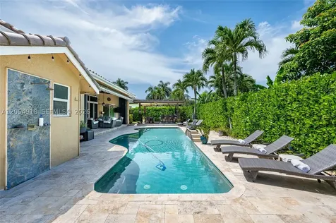 1551 SW 52nd Terrace Plantation FL 33317