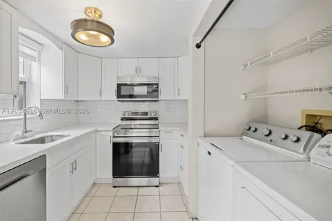 2217 W 69th Street Hialeah FL 33016