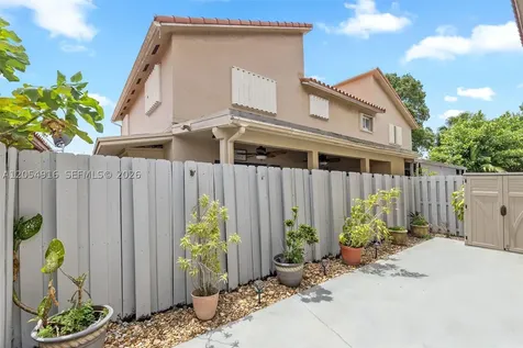 2217 W 69th Street Hialeah FL 33016