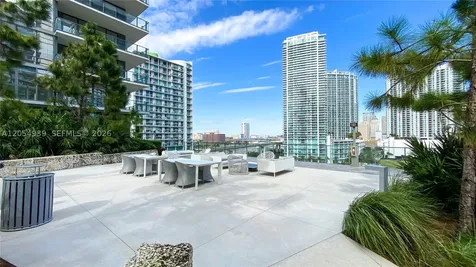 88 SW 7th Street Miami FL 33130