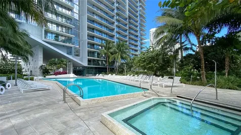 88 SW 7th Street Miami FL 33130
