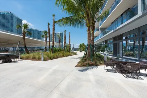 88 SW 7th Street Miami FL 33130