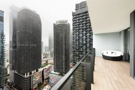 88 SW 7th Street Miami FL 33130