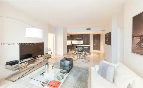 88 SW 7th Street Miami FL 33130