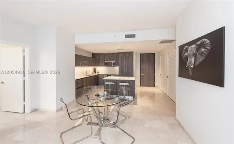 88 SW 7th Street Miami FL 33130