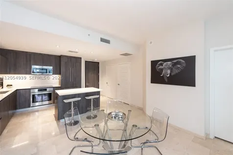 88 SW 7th Street Miami FL 33130