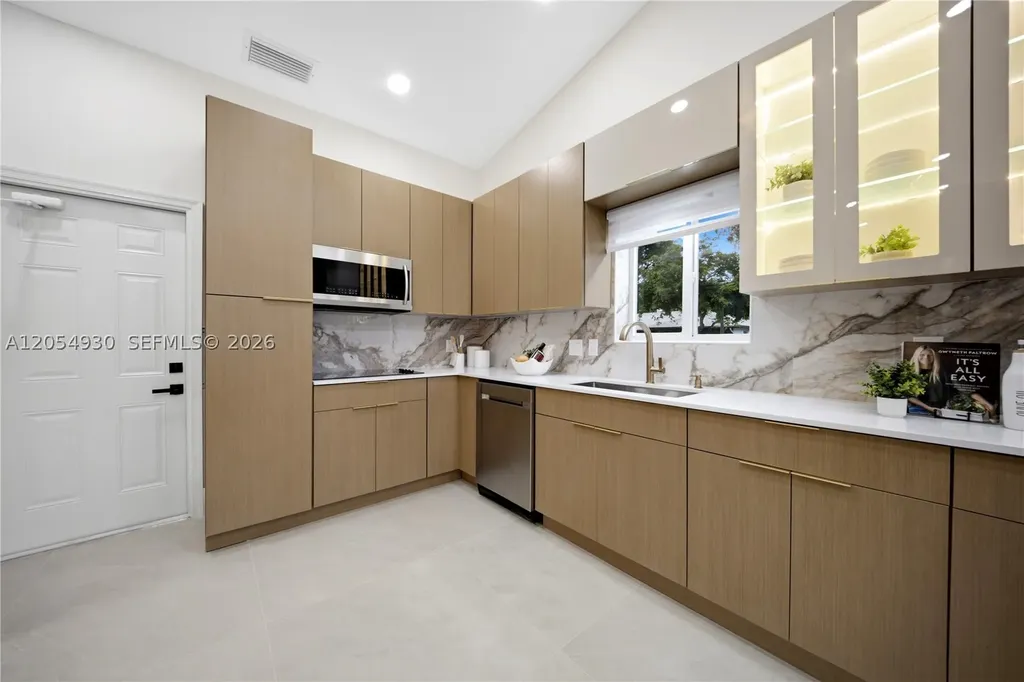 274 NW 107th Avenue Coral Springs FL 33071