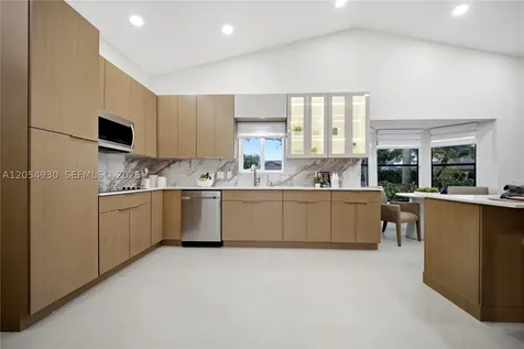 274 NW 107th Avenue Coral Springs FL 33071