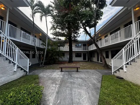 1525 NE 135th Street North Miami FL 33161