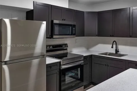4037 SW 65th Avenue South Miami FL 33155
