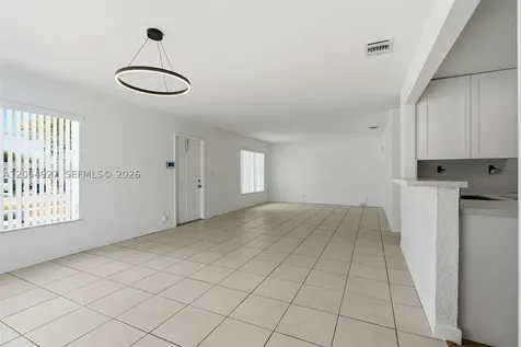 841 NW 10th Street Hallandale Beach FL 33009
