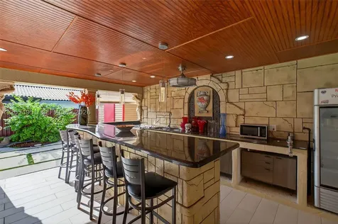 2431 SW 127th Avenue Miami FL 33175