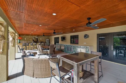 2431 SW 127th Avenue Miami FL 33175