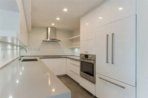 11 Island Avenue Miami Beach FL 33139