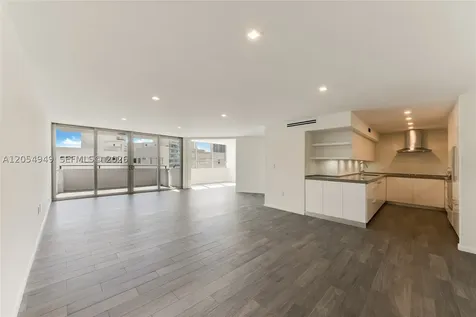 11 Island Avenue Miami Beach FL 33139
