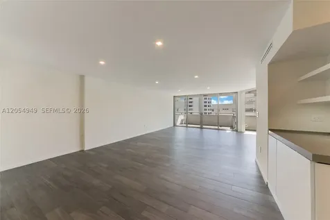 11 Island Avenue Miami Beach FL 33139