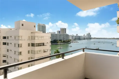 11 Island Avenue Miami Beach FL 33139