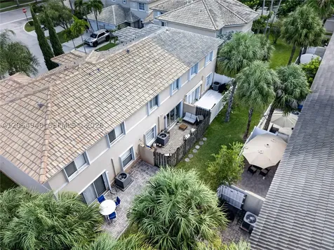 17071 NW 22nd Street Pembroke Pines FL 33028