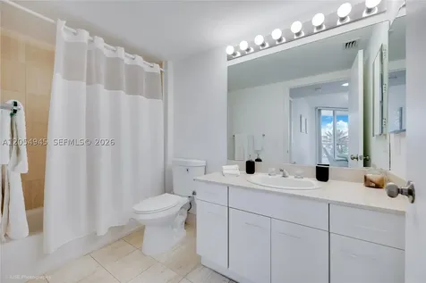 21205 Yacht Club Drive Aventura FL 33180