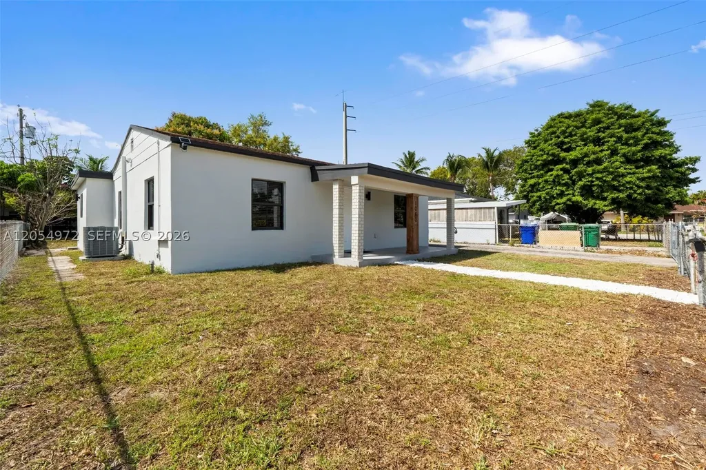 1060 NW 35th Court Miami FL 33125