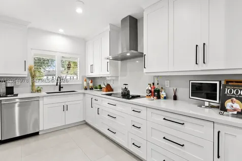 6511 Riviera Drive Coral Gables FL 33146