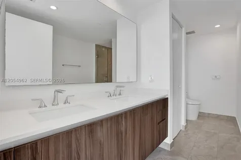 488 NE 18th Street Miami FL 33132