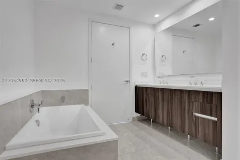 488 NE 18th Street Miami FL 33132