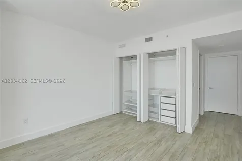 488 NE 18th Street Miami FL 33132
