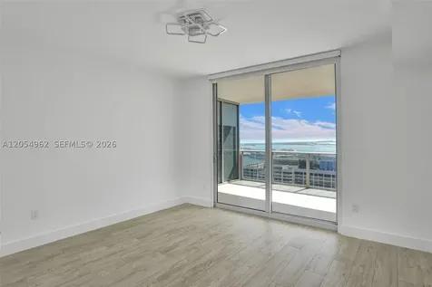488 NE 18th Street Miami FL 33132