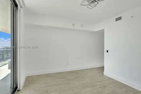 488 NE 18th Street Miami FL 33132