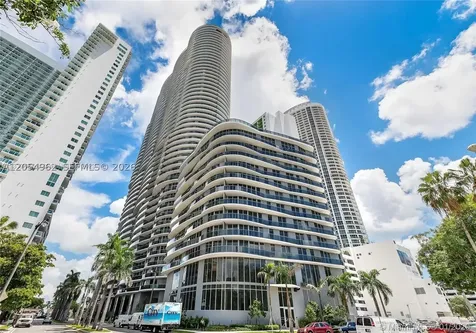 488 NE 18th Street Miami FL 33132
