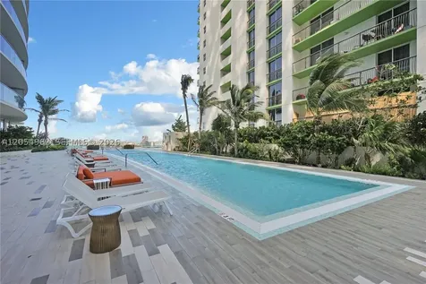 488 NE 18th Street Miami FL 33132