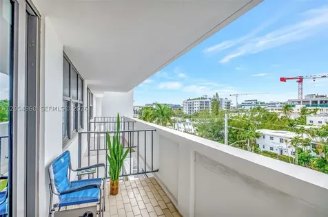 10101 E Bay Harbor Drive Bay Harbor Islands FL 33154