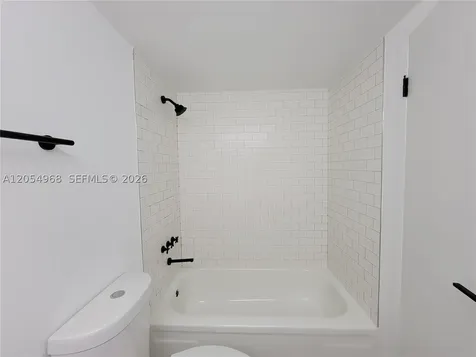 2655 Collins Avenue Miami Beach FL 33140
