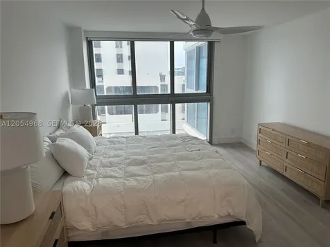 2655 Collins Avenue Miami Beach FL 33140