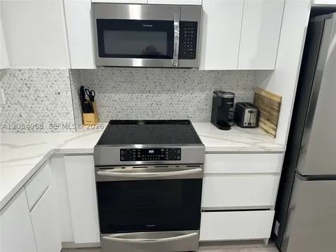 2655 Collins Avenue Miami Beach FL 33140