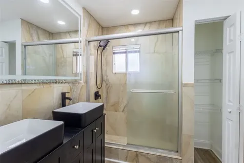 30 NW 159th Street Miami FL 33169