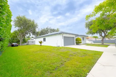 30 NW 159th Street Miami FL 33169