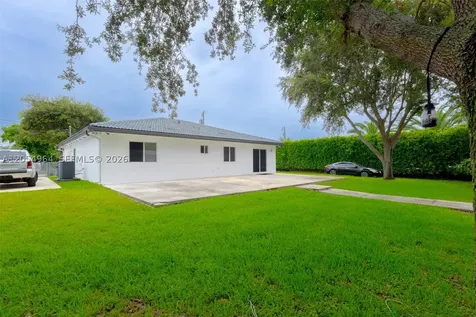 30 NW 159th Street Miami FL 33169