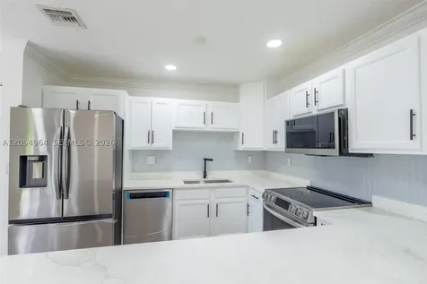 30 NW 159th Street Miami FL 33169