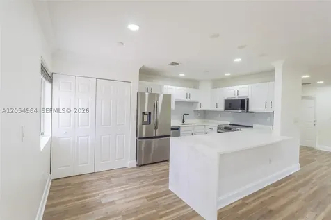 30 NW 159th Street Miami FL 33169