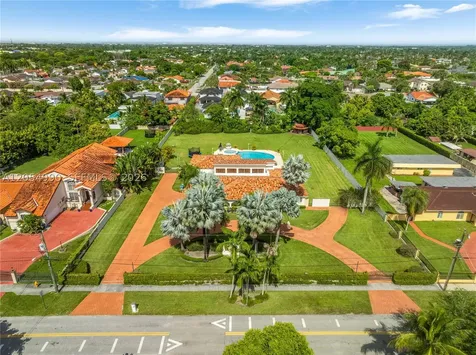 2605 SW 115th Avenue Miami FL 33165