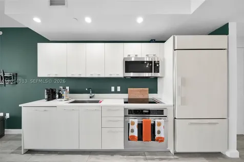 45 SW 9th Street Miami FL 33130