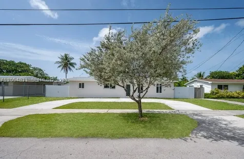 10040 SW 215th Street Cutler Bay FL 33189
