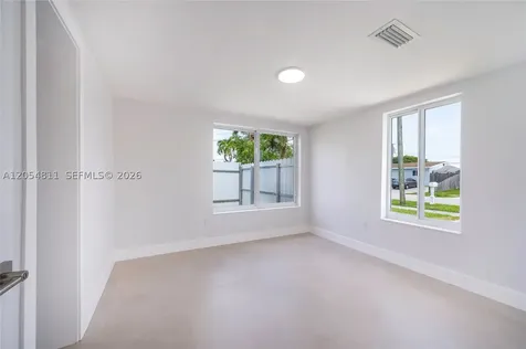 10040 SW 215th Street Cutler Bay FL 33189