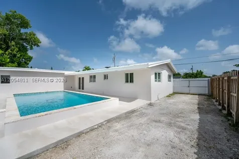 10040 SW 215th Street Cutler Bay FL 33189