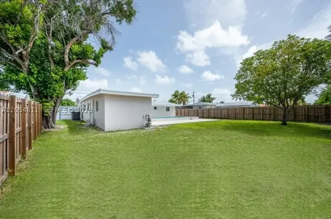 10040 SW 215th Street Cutler Bay FL 33189