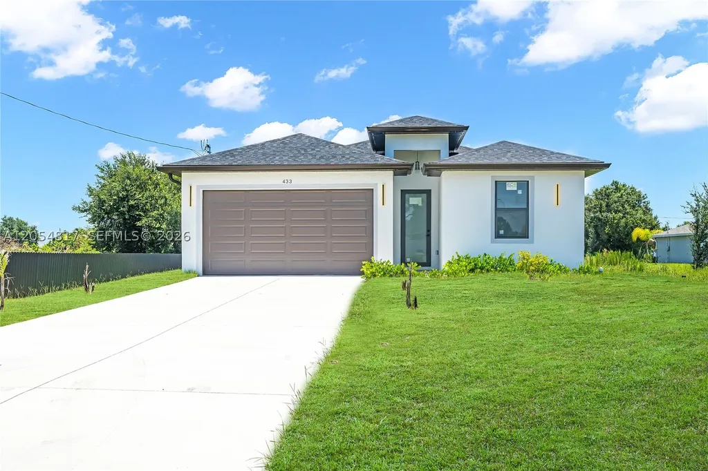 536 Rayford Lehigh Acres FL 33974