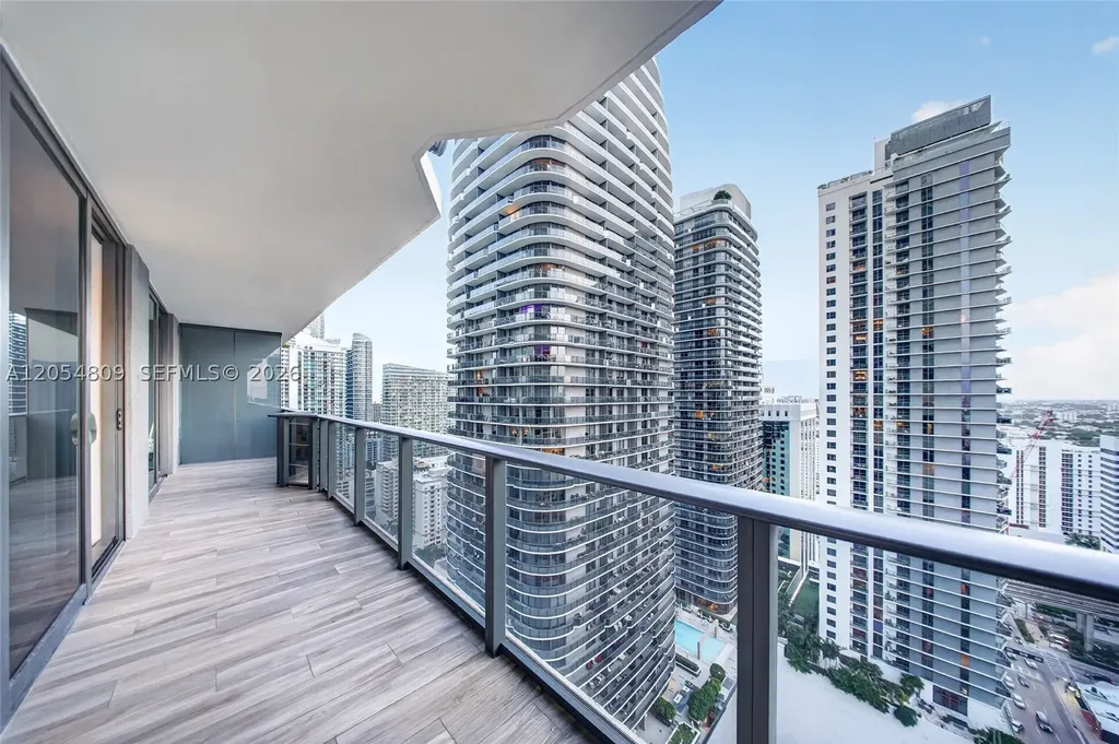 801 S Miami Avenue Miami FL 33130