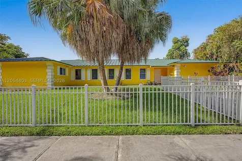 10650 SW 77th Court Pinecrest FL 33156